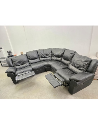 SCS Black Leather Corner Sofa with Manual Recliners